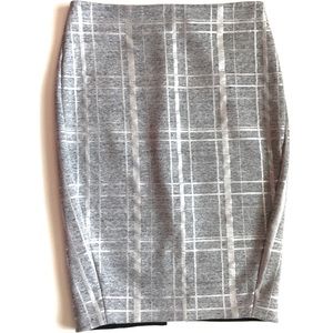 Elizabeth and James Layla Metallic Plaid Skirt Size 10
